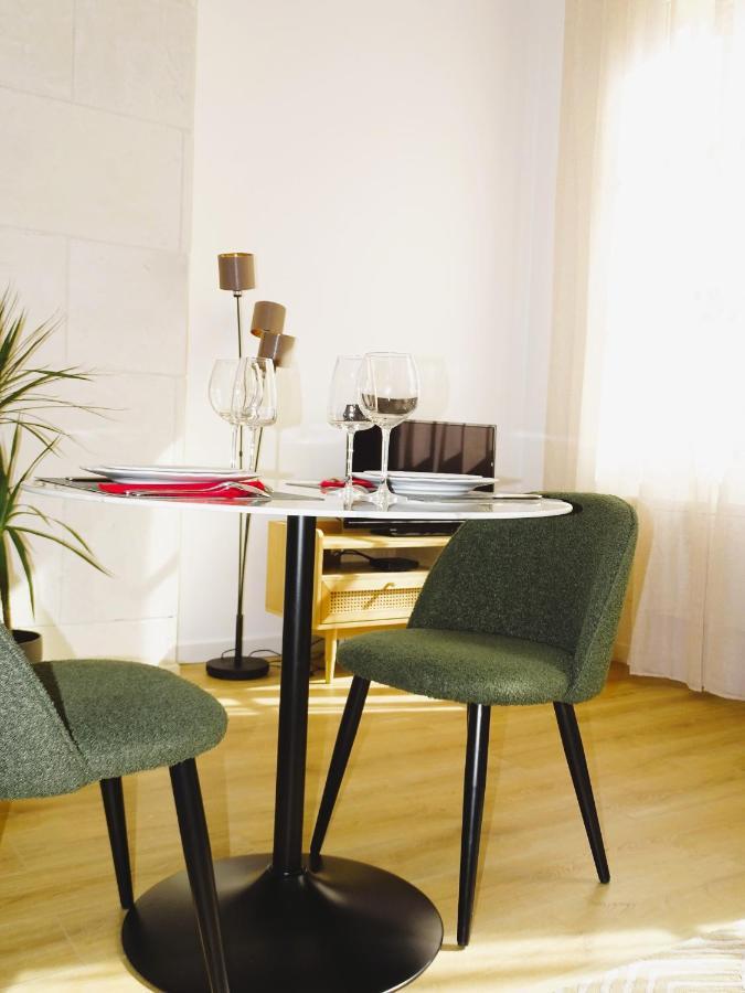 Augustins Fountain Studio Cosy Aix Centre Historique A 3 Minutes De Cours Mirabeau -Wifi-Smart Tv-Rue Calme Aix-en-Provence Exterior foto